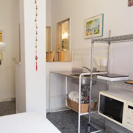 Private Room, Kitchen Corner&balcony * Bari