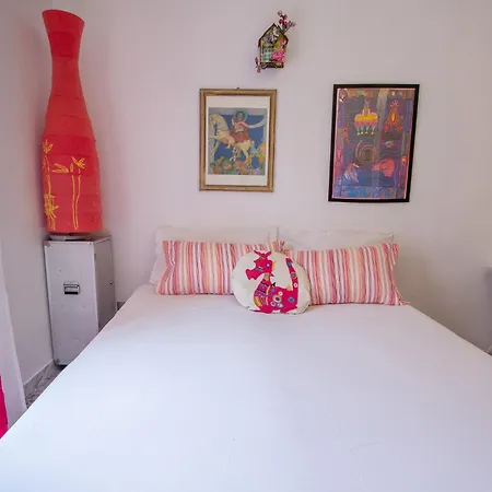 Private Room, Kitchen Corner And Balcony Bari