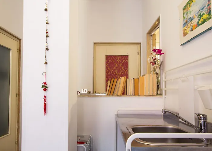 Private Room, Kitchen Corner And Balcony * Bari