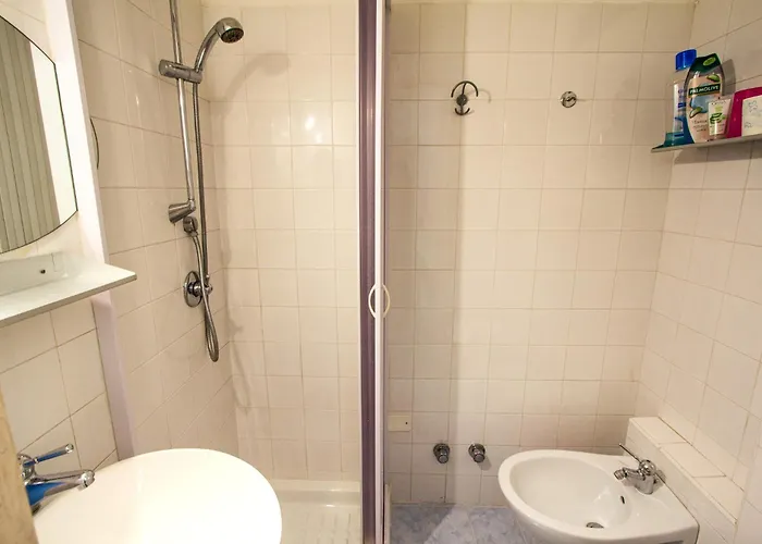 Habitación en casa particular Private Room, Kitchen Corner And Balcony